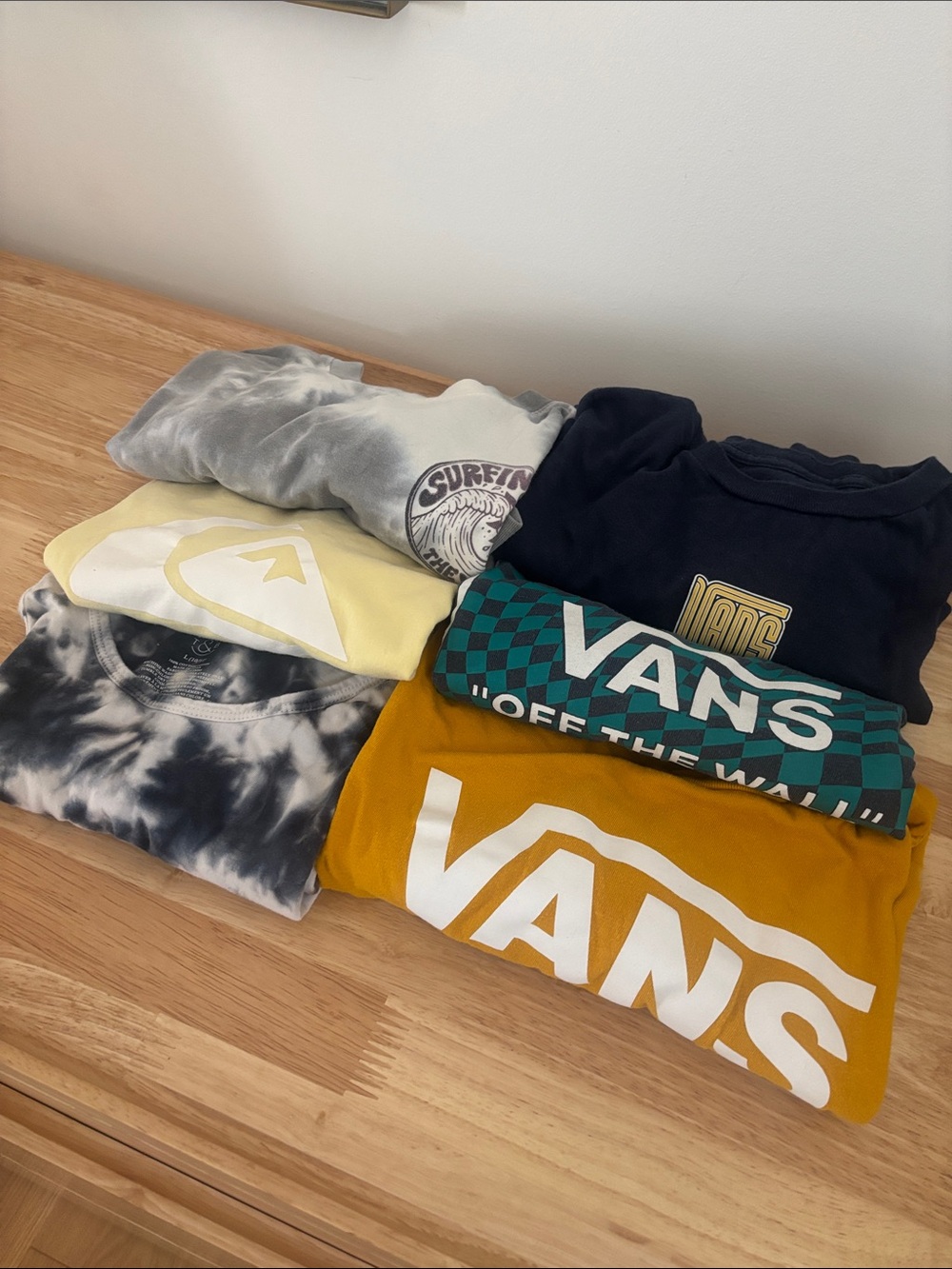 6  large boy  Graphic Tees
Good to fair